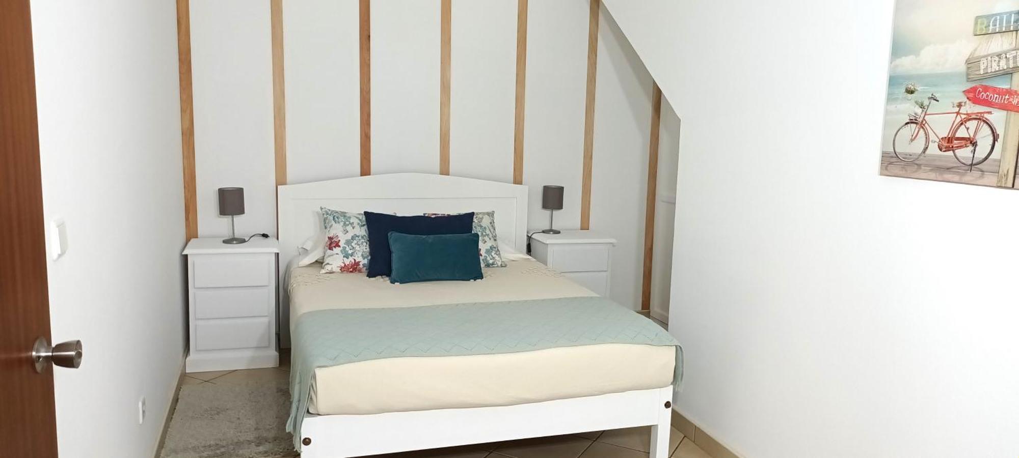 House Fifteen Horta  Luaran gambar
